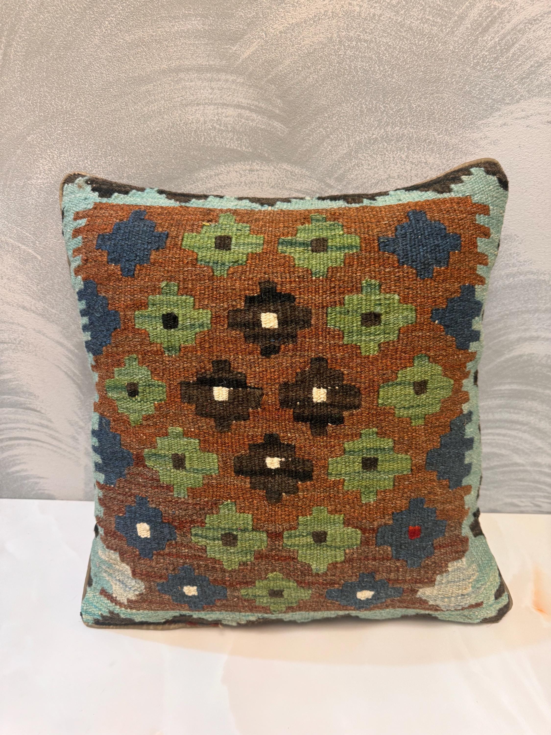 Handwoven Afghan Kilim Pillow Cover, Vintage Wool Cushion (40 X 40 cm)