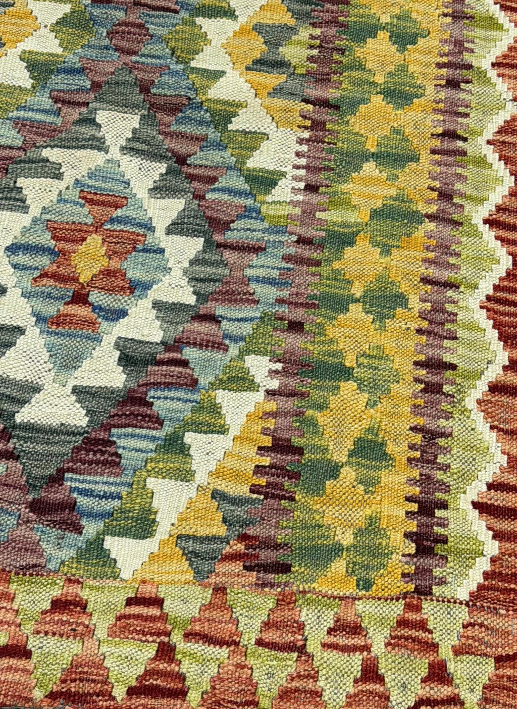 Handwoven Wool Kilim Rug – Colorful Geometric Afghan Décor, 121x84cm