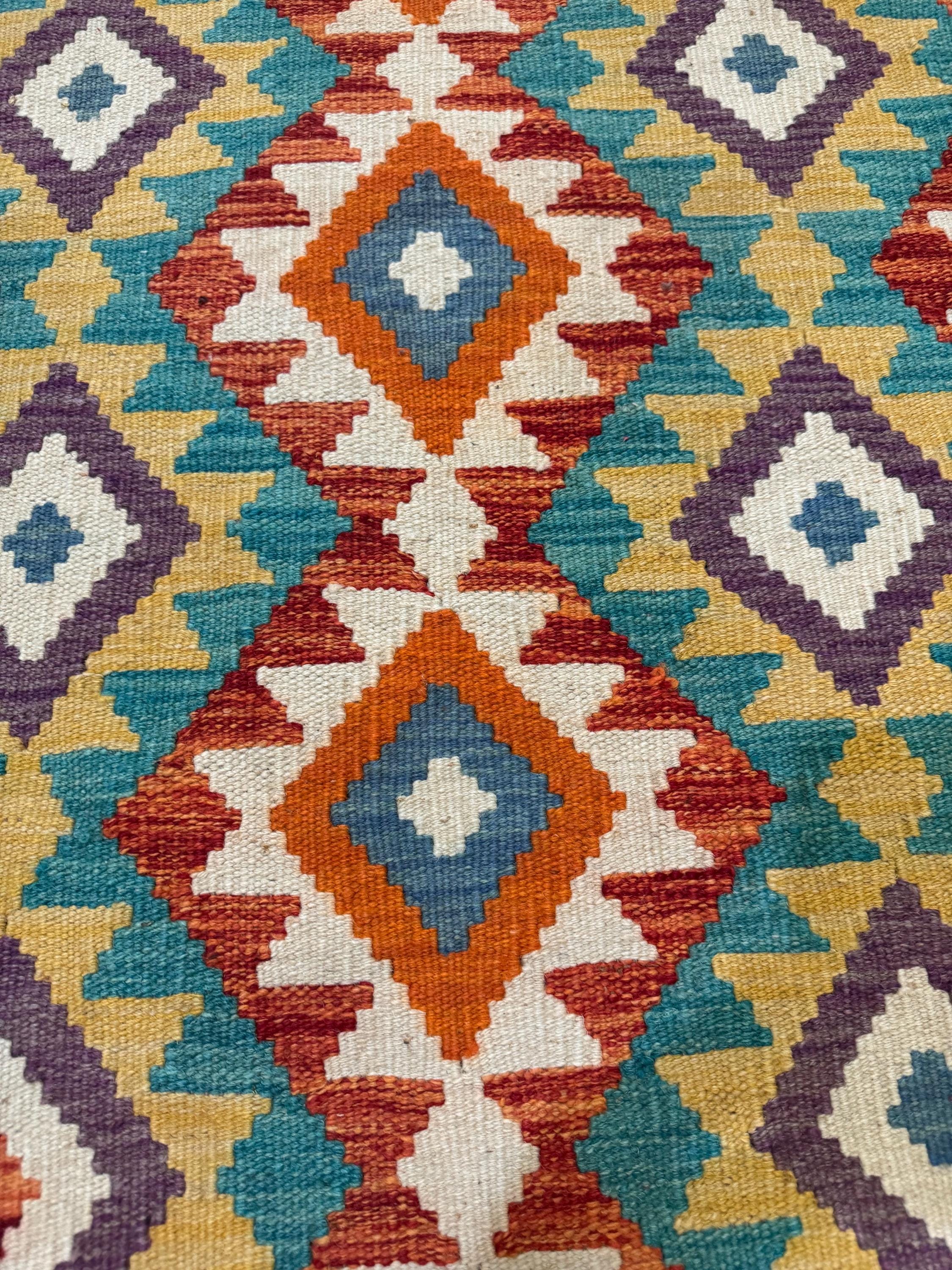 Handwoven Afghan Kilim Rug – Colorful Geometric Wool, Boho Décor (124 x 82 cm)