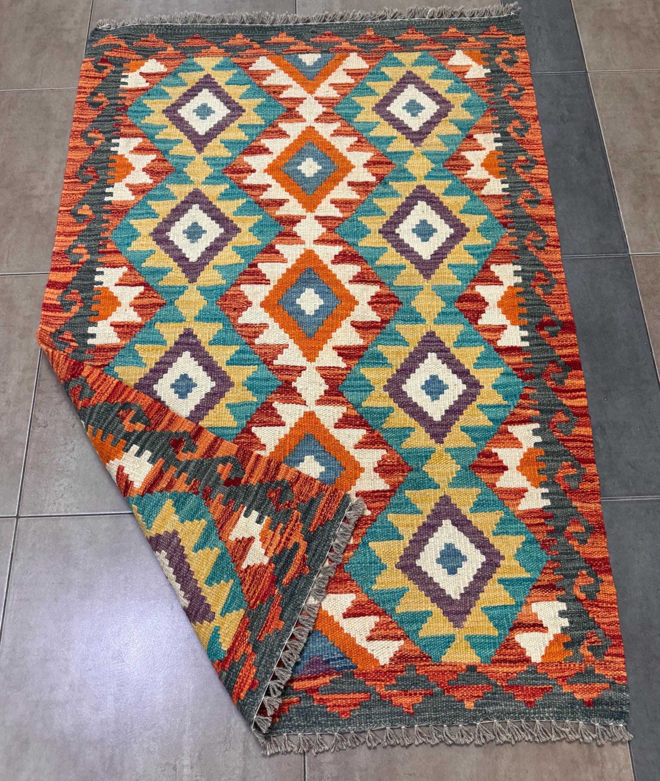 Handwoven Afghan Kilim Rug – Colorful Geometric Wool, Boho Décor (124 x 82 cm)