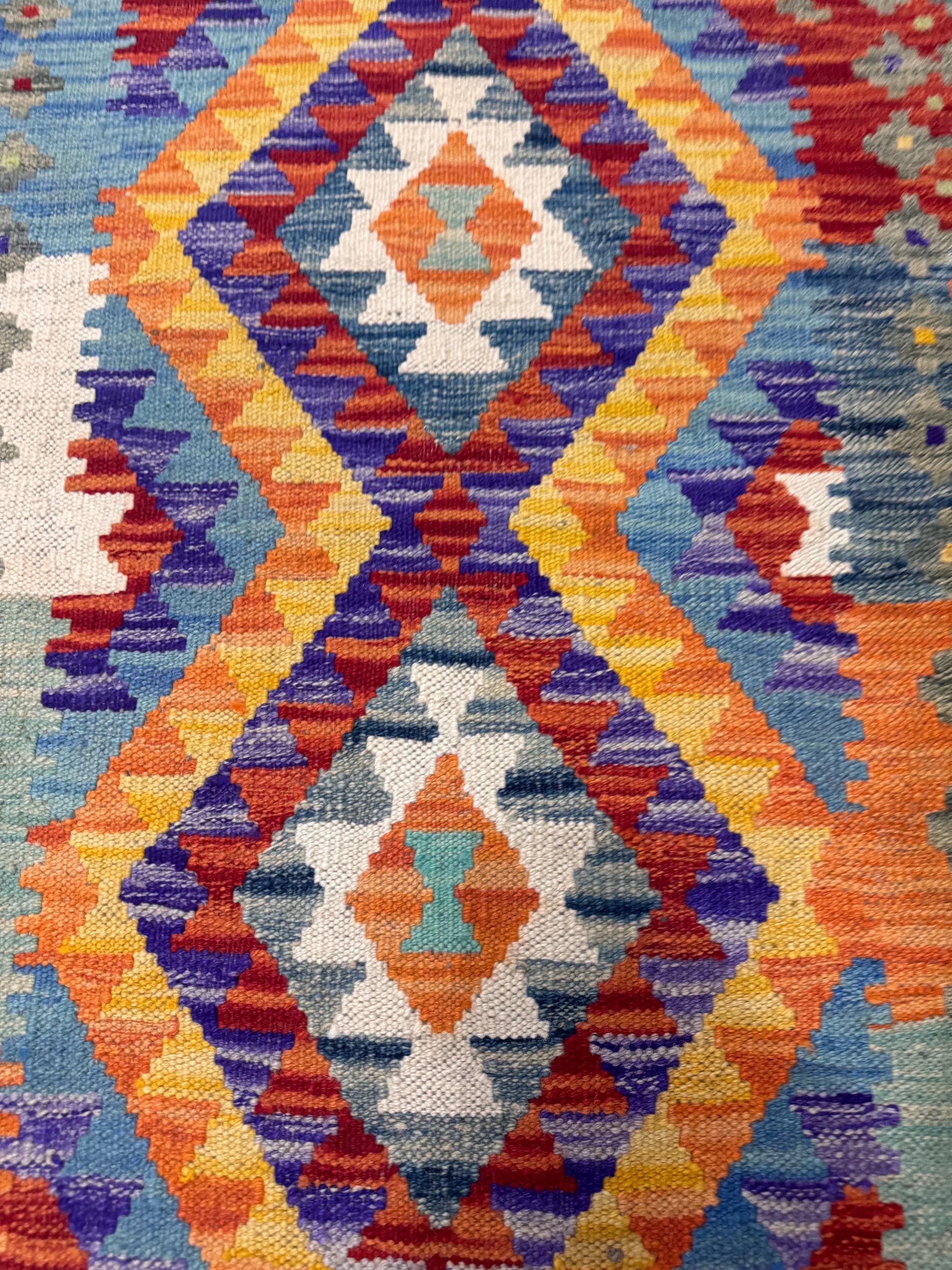Handwoven Wool Kilim Rug – Colorful Geometric Afghan Design (113 x 85 cm)