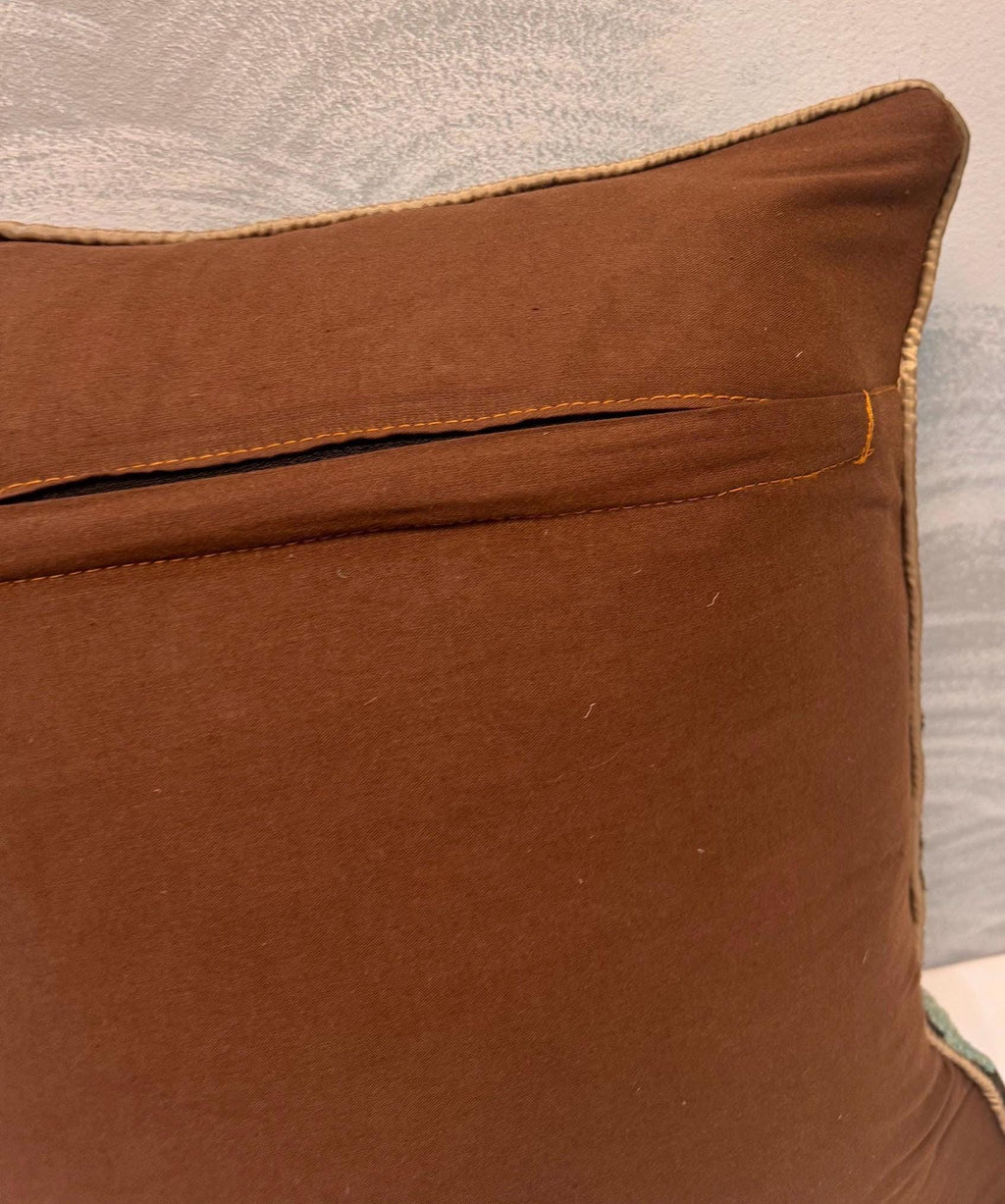 Handwoven Afghan Kilim Pillow Cover, Vintage Wool Cushion (40 X 40 cm)