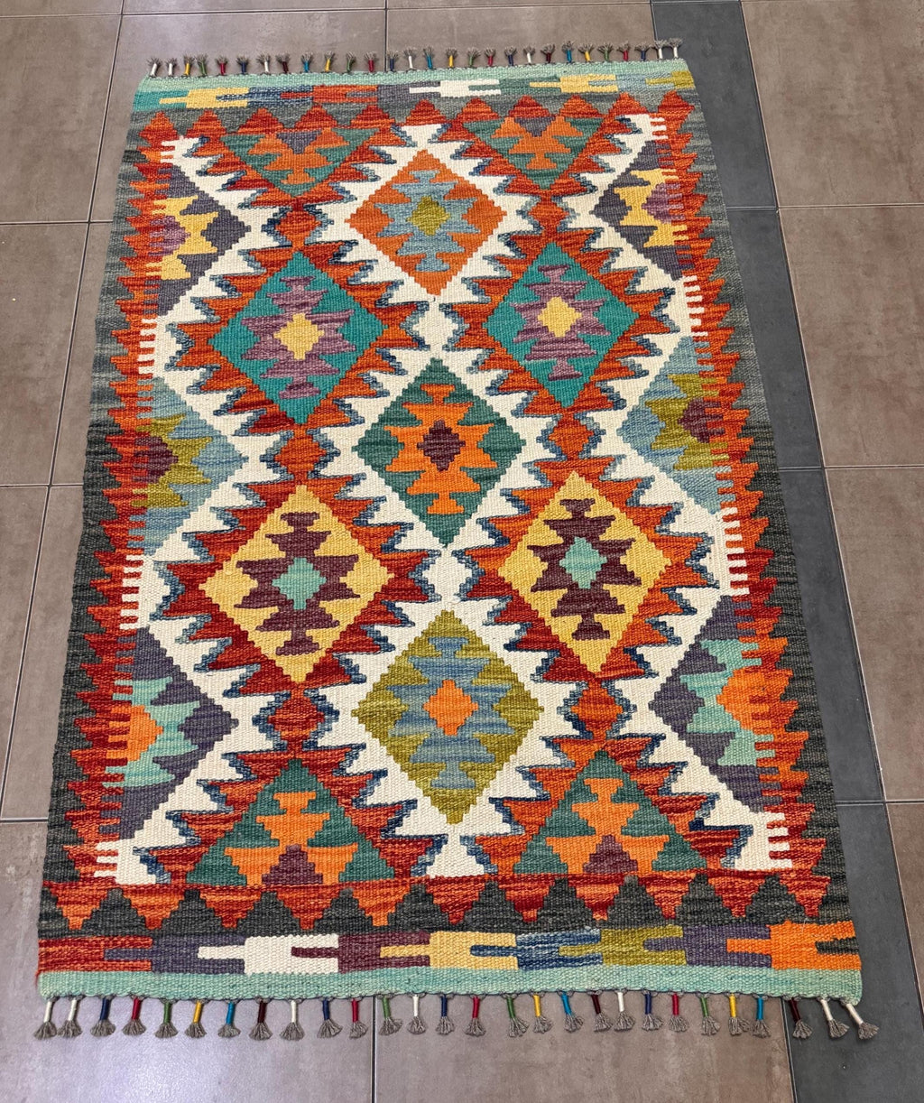 Handwoven Afghan Kilim Rug – Bohemian Geometric Wool Rug (126 x 86 cm)