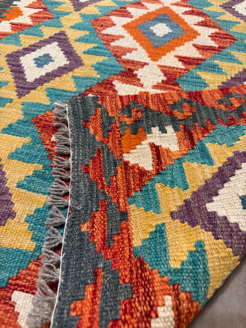 Handwoven Afghan Kilim Rug – Colorful Geometric Wool, Boho Décor (124 x 82 cm)